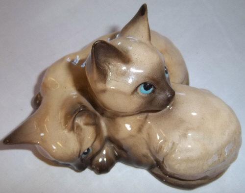 Beswick siamese kittens