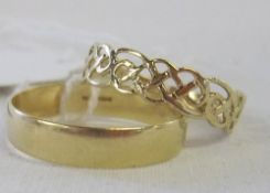 9ct gold wedding ring & 9ct gold Celtic ring - wt approx 0.24