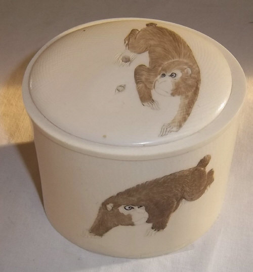 Ivory oriental tea caddy carved with monkeys