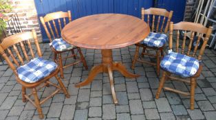 Pine kitchen table & 4 chairs