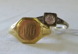 18ct gold signet ring & 9ct & silver paste ring