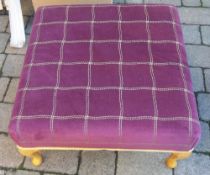 Fabric table stool (purple)