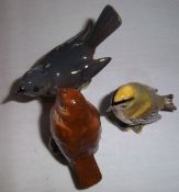 3 Beswick birds, robin, white throat & goldfinch