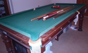 Slate bed snooker table , 5 cues, cue rest & snooker balls. 7.5ft by 4ft