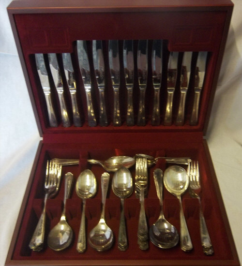 Canteen of S P cutlery