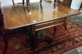 Victorian mah centre pedestal breakfast table, size approx 39 x 45 "