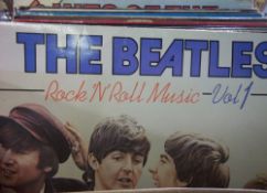 Sel of vinyl records inc Elvis Presley, The Beatles, Queen, etc