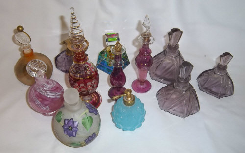 Sel. scent bottles