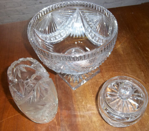 Cut glass vase, lidded pot & fruit bowl