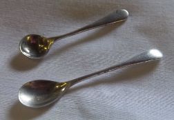 Silver mustard and salt spoons Birm dated 1865 wt 0.24oz
