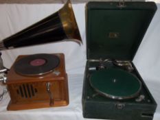 2 Gramophones