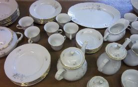 Thur pt dinner service with approx 57 pcs