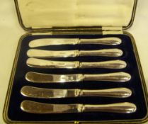 Cased set of 6 silver handled butter knives Sheff 1921