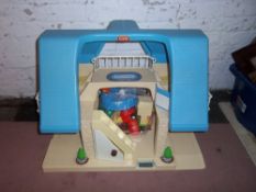 Little Tikes dolls house & sel. furniture