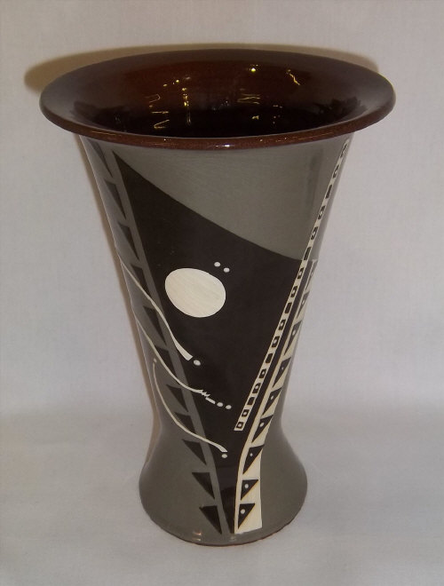 Modern terracotta vase by Huw Williams