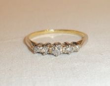 18ct gold 5 stone diamond ring