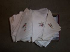 Quantity of linen napkins