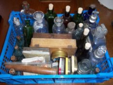Sel. glass bottles, wooden boxes etc.