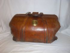 Leather Gladstone bag