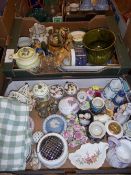 2 boxes decorative ceramics inc. Wedgwood, Aynsley, Alvingham Pottery etc.