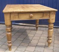 Vict. pine kitchen table with drawer