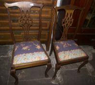 4 Queen Anne style chairs