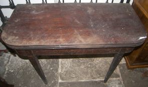 19th c. mah. tip-top table