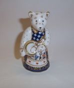 Royal Crown Derby `Mrs Bear` paperweight missing stopper