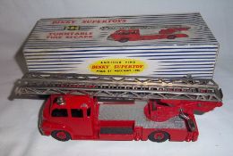 Dinky Supertoys `956 Turntable Fire Escape` in original box