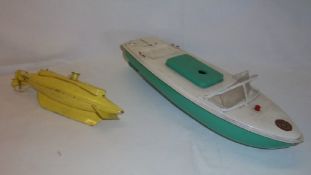 Sutcliffe `Hawk` tinplate boat & Sutcliffe tinplate yellow submarine