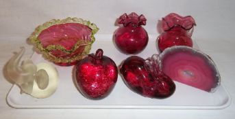 Pr cranberry glass vases, cranberry glass pot with green frilled rim, 2 mottled animal