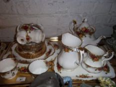 Royal Albert 'Old Country Roses' part teaset comprising cake serving plate, cake plate, 6 tea