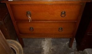 Sm. chest of drawers