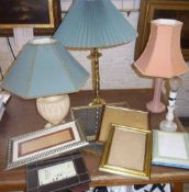 4 table lamps & sel. photograph frames