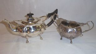 Silver teapot & sugar bowl on claw feet Sheff. 1911 maker JD WD total weight approx. 24.1oz