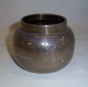 Silver pot Lon. 1909 wt approx. 3.8oz