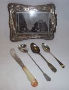 Silver photograph frame, 2 silver teaspoons, silver collared butter knife & long handled spoon the