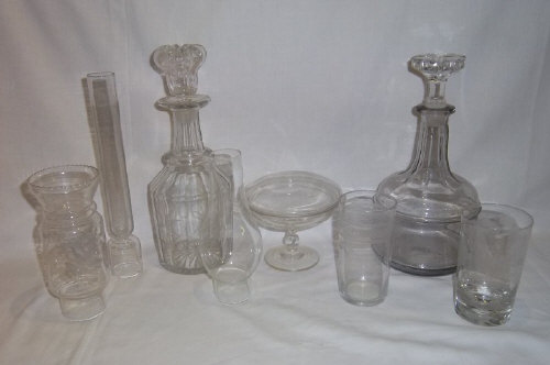 2 glass decanters, sel. oil lamp chimneys, lidded glass bon bon dish, engraved glasses etc.