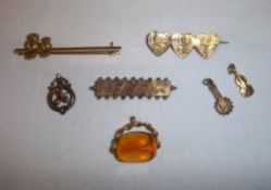 Sel. 9ct gold brooches, pendant, 2 charms & fob