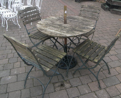Set 4 French style wrought iron & slatted wood garden chairs, matching table & parasol base