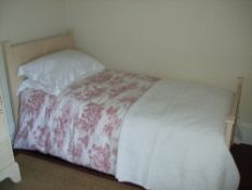 Pr cream painted Shaker style single beds (inc. mattresses)