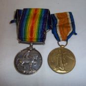 WWI war medal & WWI victory medal to Pte. E Patchett Lincs Regt.