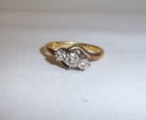 18ct gold & platinum 3 stone illusion set diamond ring