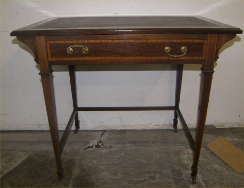 Inlaid mah. writing desk with frieze drawer