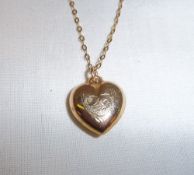 9ct gold heart pendant on chain