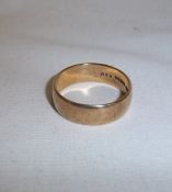 9ct gold gentlemans wedding band wt approx. 6.2g