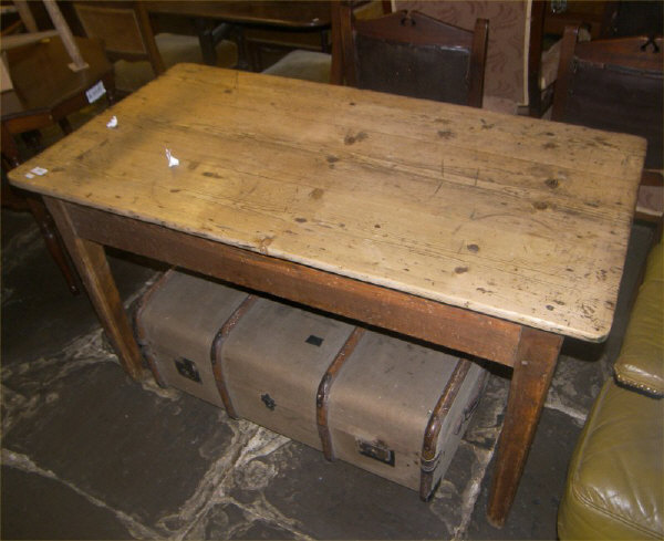 Pine kitchen table