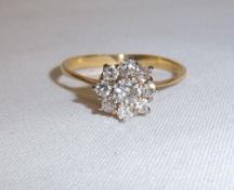 18ct gold diamond daisy ring approx. 0.6ct