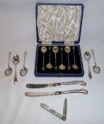 Cased set silver coffee bean spoons, 5 silver teaspoons Sheff. 1910, 2 butter knives with silver