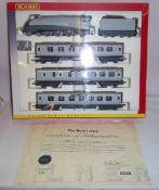 Ltd ed. Hornby `The Silver Jubilee` comprising L.N.E.R 4-6-2 A4 Silver King loco, 2 Silver Jubilee